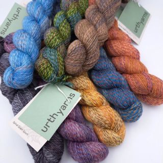 urth yarns Spiral Grain🥰 Ano, je stále velké horko, ale už nyní je potřeba dívat se kapku do budoucnosti, kdy taková vedra...