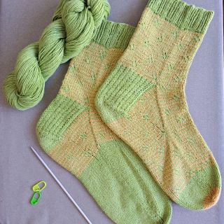 AMANO Chaski a další ponožky, které mi nejsou🙈 Úspěšně jsem dopletla další "zbytkové ponožky". Místo abych zbytky využila,...